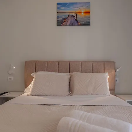 Esel Apartments Sarande Exterior photo