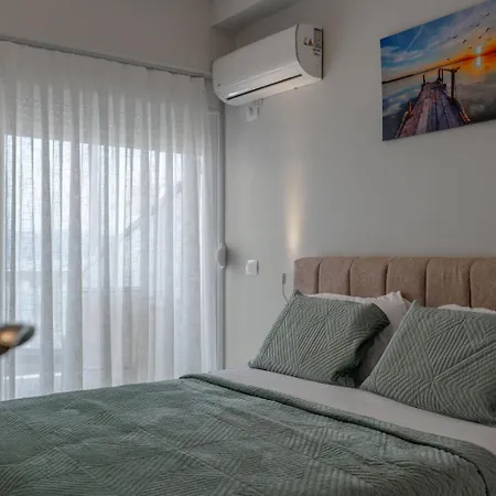 Esel Apartments Sarande Exterior photo