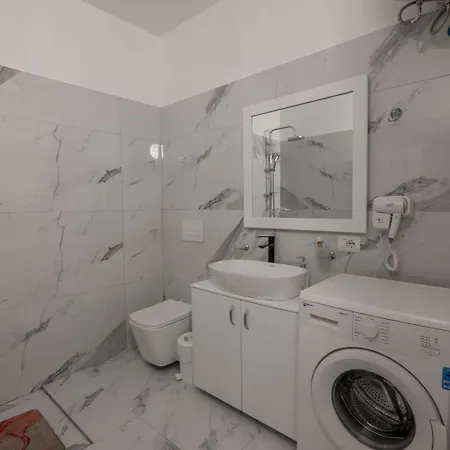 Esel Apartments Sarande Exterior photo
