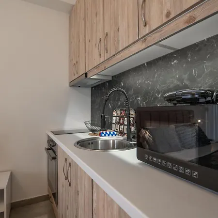 Esel Apartments Sarande Exterior photo