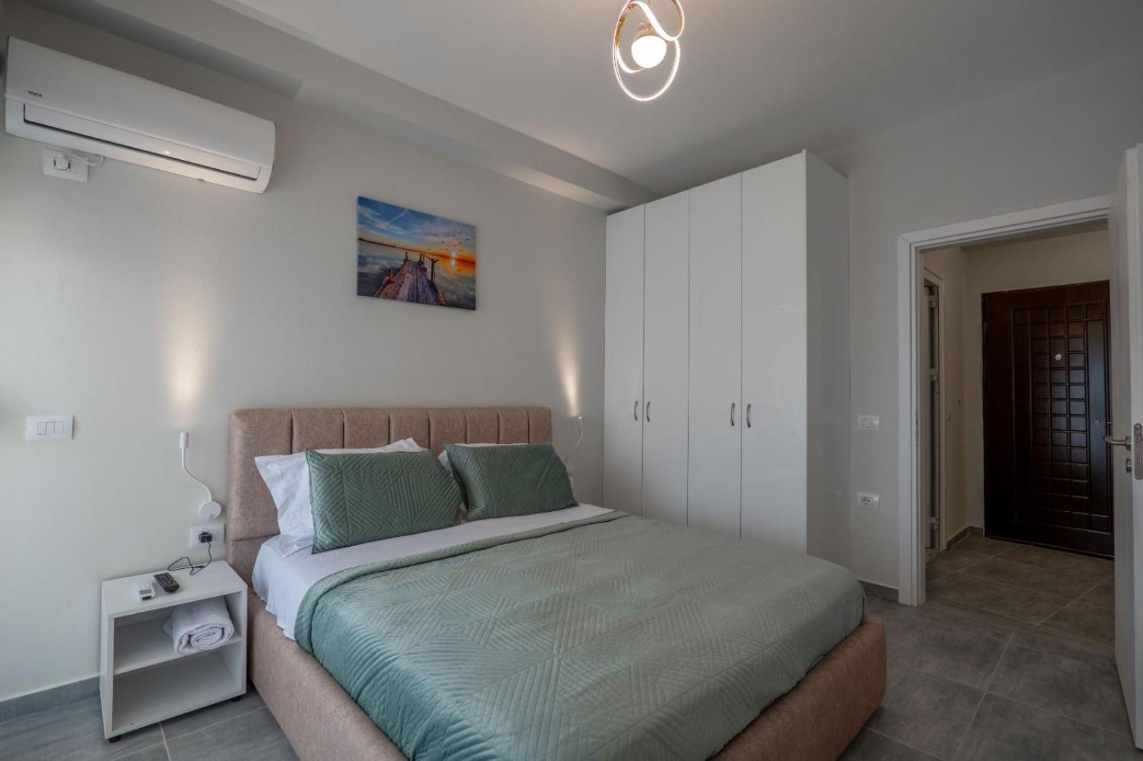 Esel Apartment *