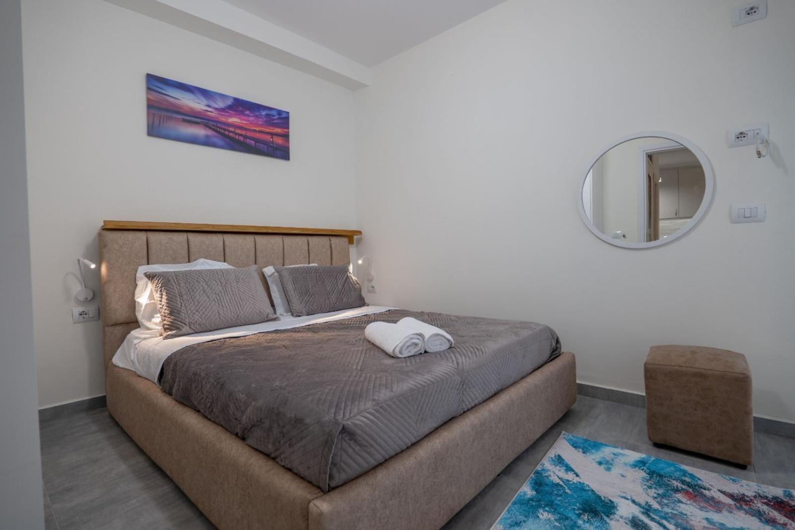 Esel Apartment Sarande