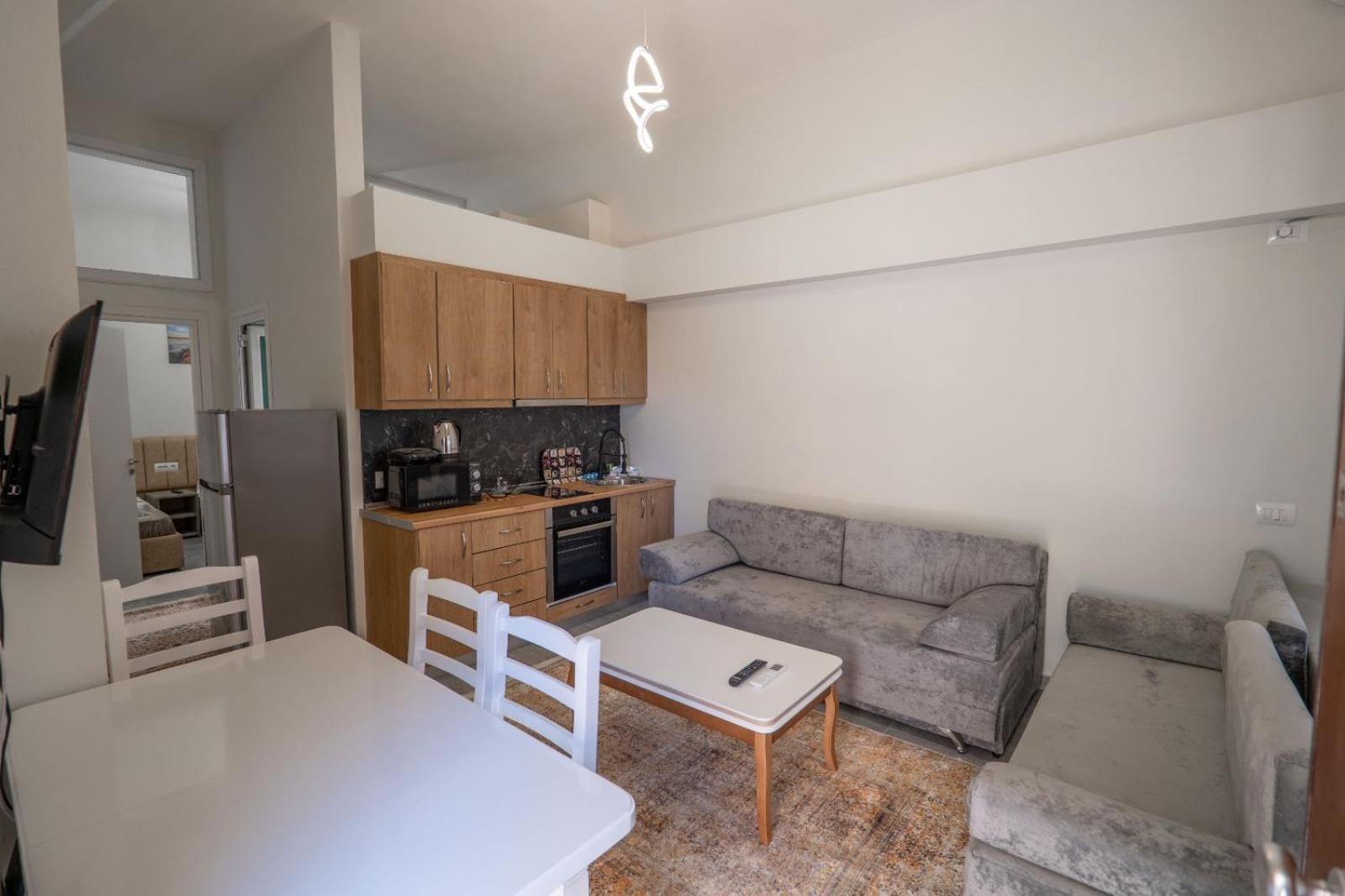 Apartment Esel Sarande